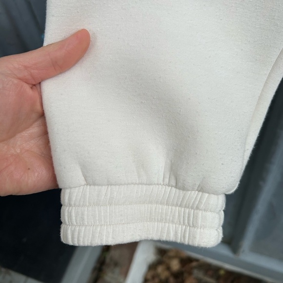 Leze the Label Cream Athena Sweatshirt, Large - Picture 6 of 13